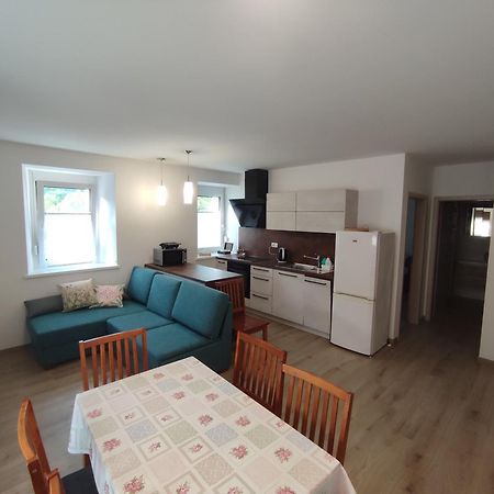 Apartma Moser Podnanos Екстериор снимка